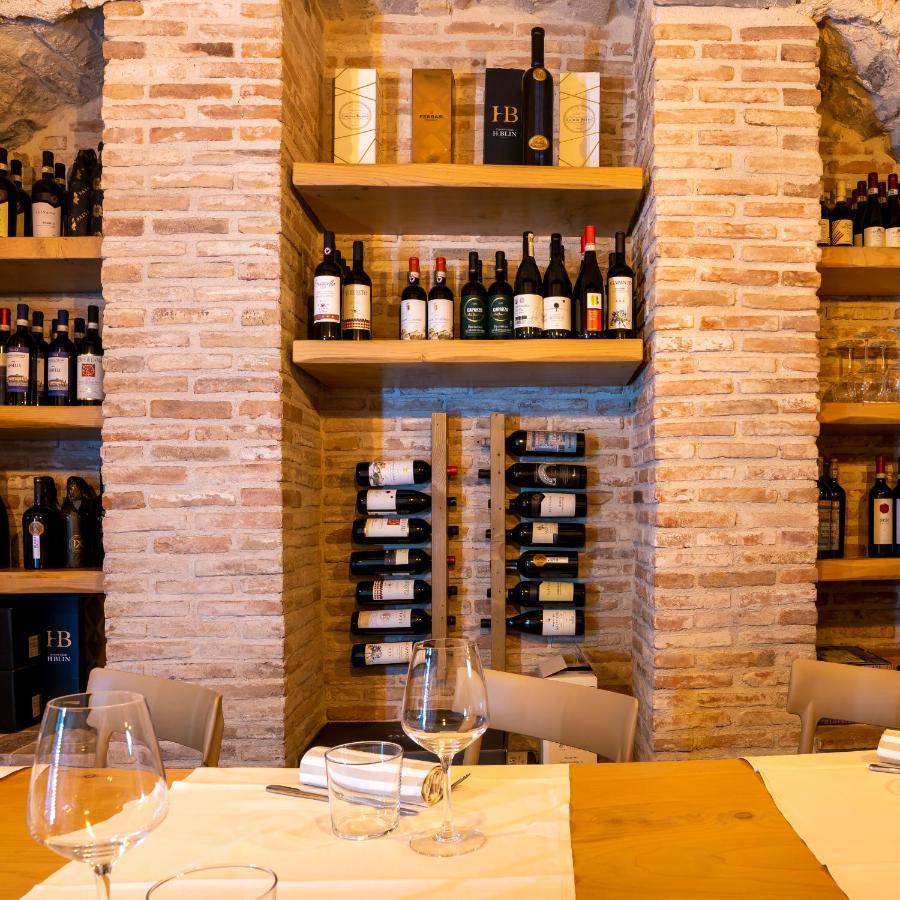Locanda Alberti Mandello del Lario Buitenkant foto